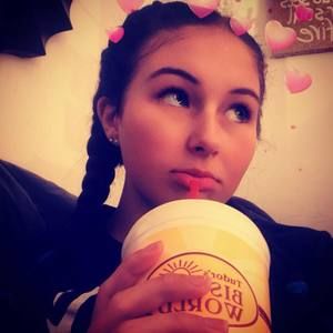 Meet your Posher, Lilly